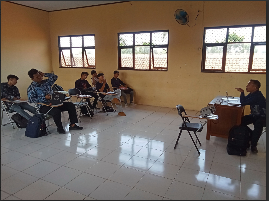 Semangat Baru di Kampus: Mahasiswa Teknik Industri USBR Antusias Ikuti Kuliah, Suasana Kelas Penuh Energi Positif